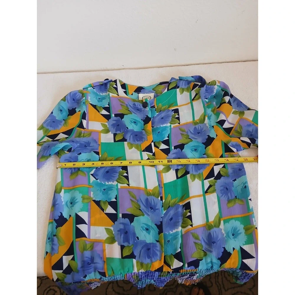 Vintage CAMI Blouse Women's Size 8 Blue Multi Floral Short‎ Sleeve Round Neck